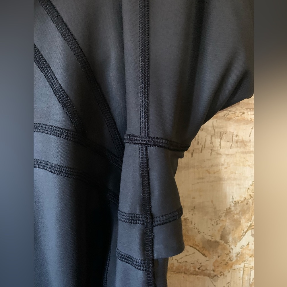 ❌S O L D❌🦄LULULEMON🦄 | Define Jacket *Shine* •Size 6 - Picture 9 of 11